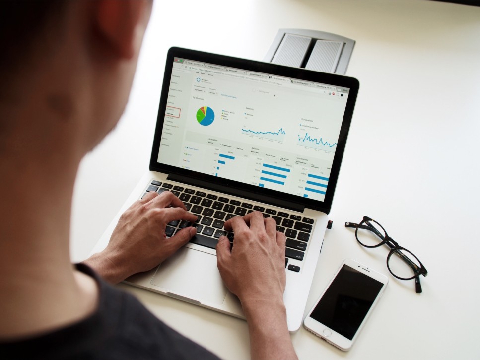 Finance | Data | Growth | Expenses | navigator
